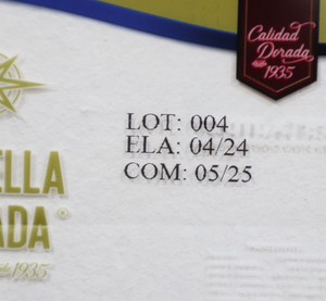 Etiqueta en tapa de botella